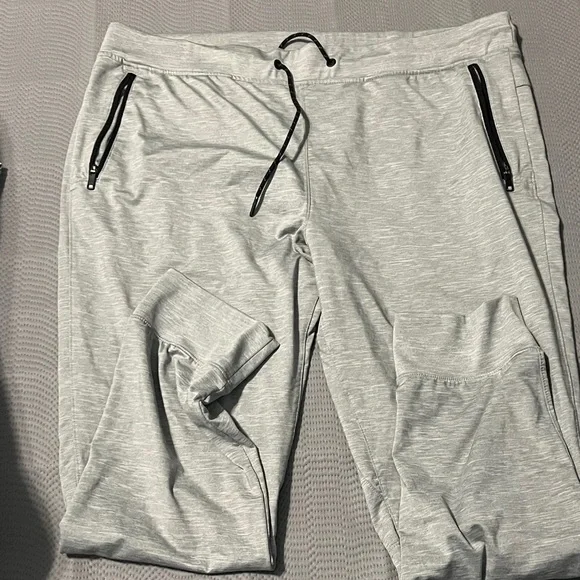 American Eagle Men's Gray Jogger Pants size XL - Picture 1 of 4